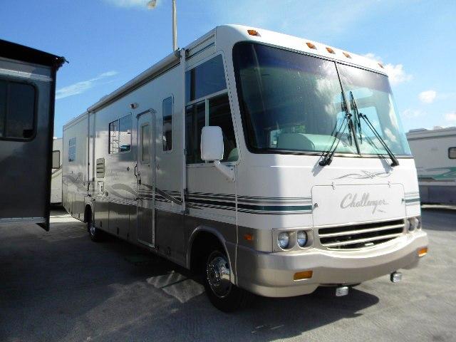 Used 1999 Damon Challenger 330 Class A - Gas For Sale